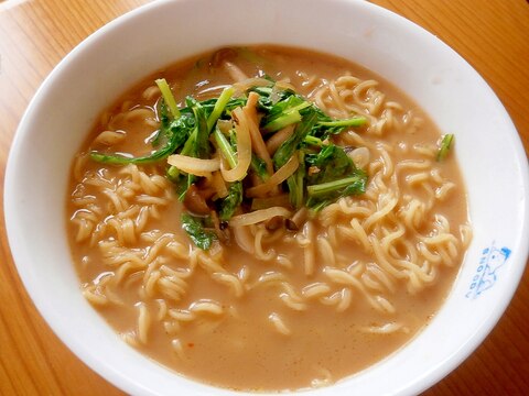 インスタントラーメンで☆豆乳味噌ラーメン☆